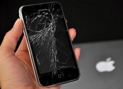 Тинейджер пострадал от осколков взорвавшегося iPhone